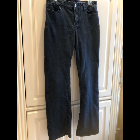 💕 NYDJ High waist stretch classic straight jeans, enhanced blue back pockets - Picture 2 of 9